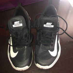 Nike volleyball shoes perfect condition